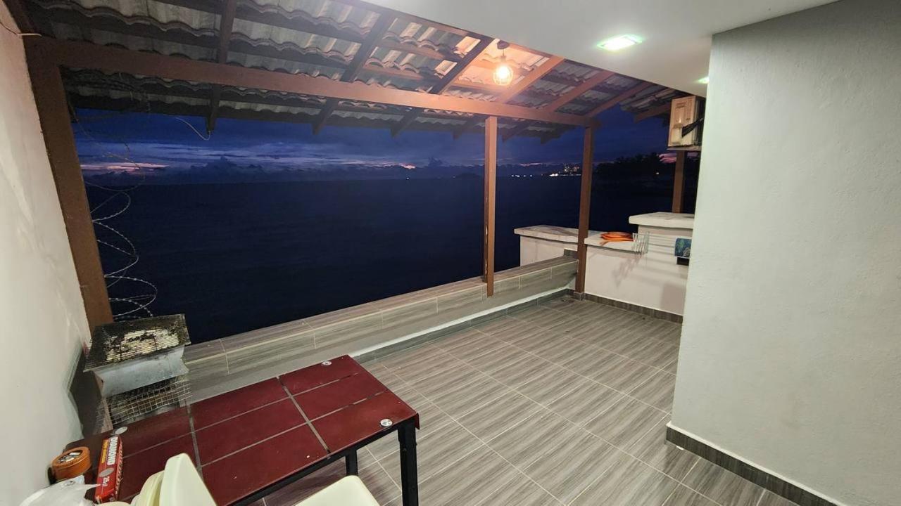 Seaview Holiday Home Порт-Диксон Экстерьер фото
